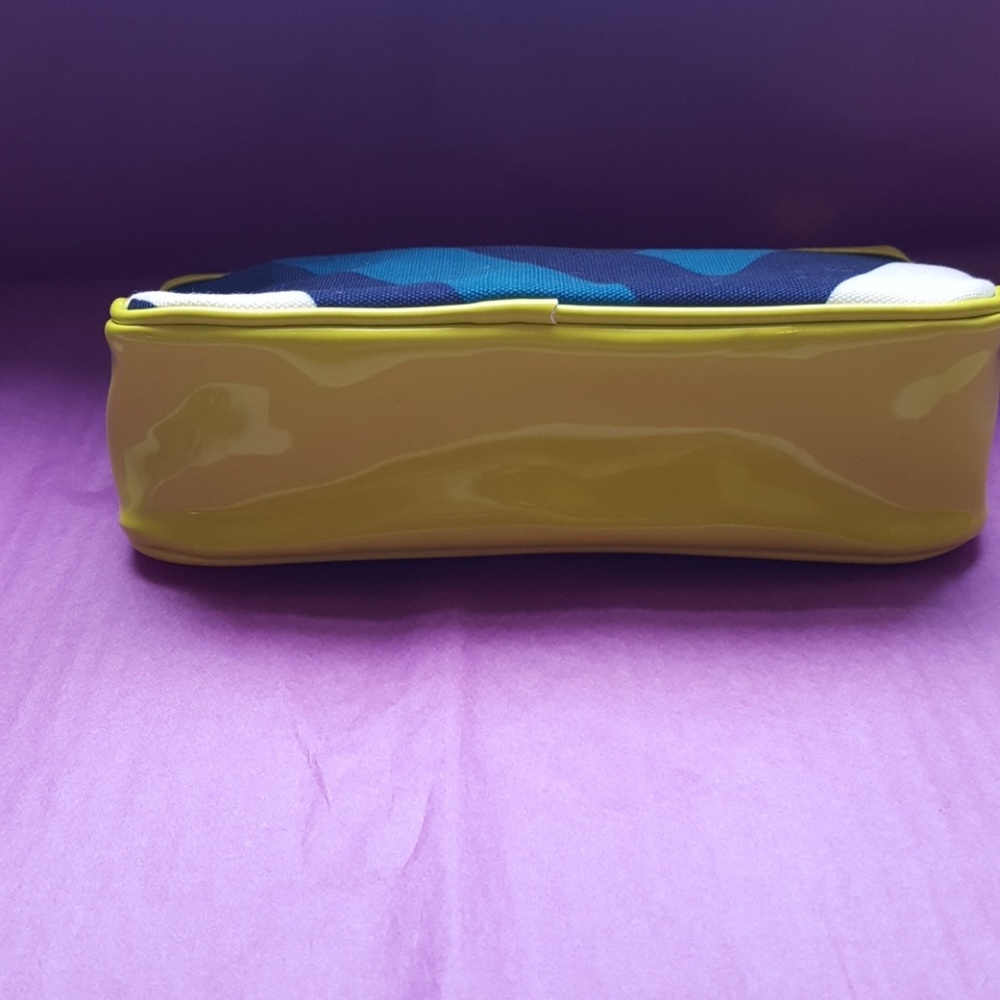 Flight 001 Blue Makeup Bag - Picture 4 of 8